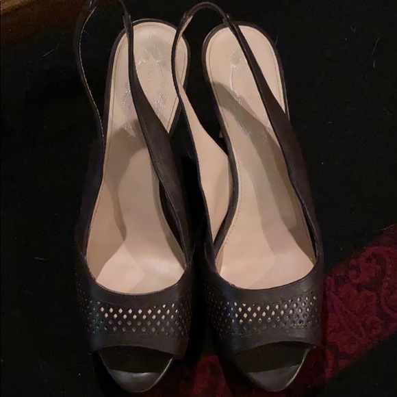 Elie Tahari peekaboo slingback heels - Picture 6 of 7